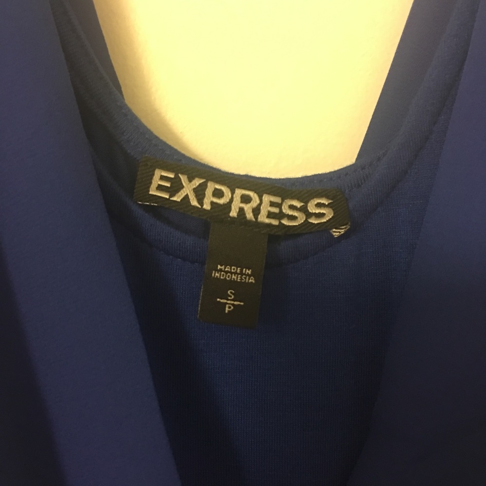 Chiffon Express Dress - Picture 3 of 5